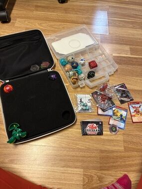 Travel Foam Case , plastic case and bakugan
